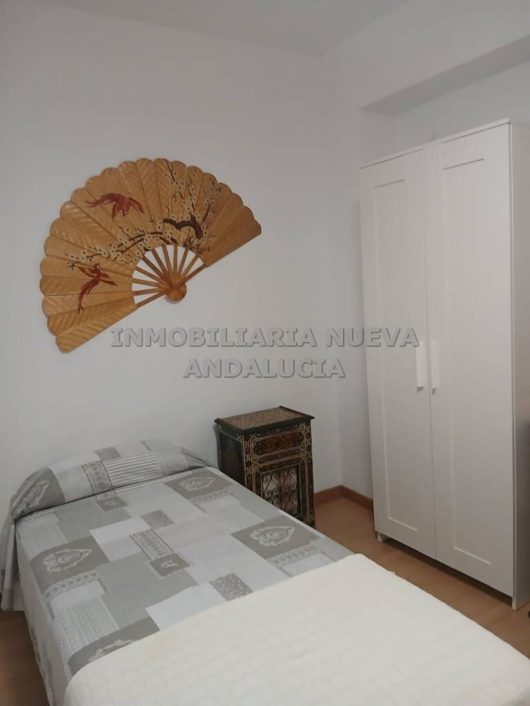Piso de 90 m² en Almería