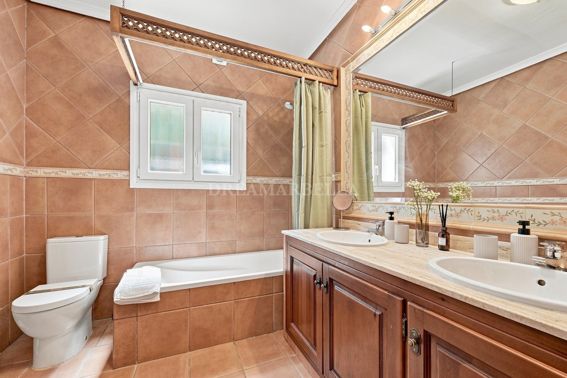 Casa de 256 m² a Estepona