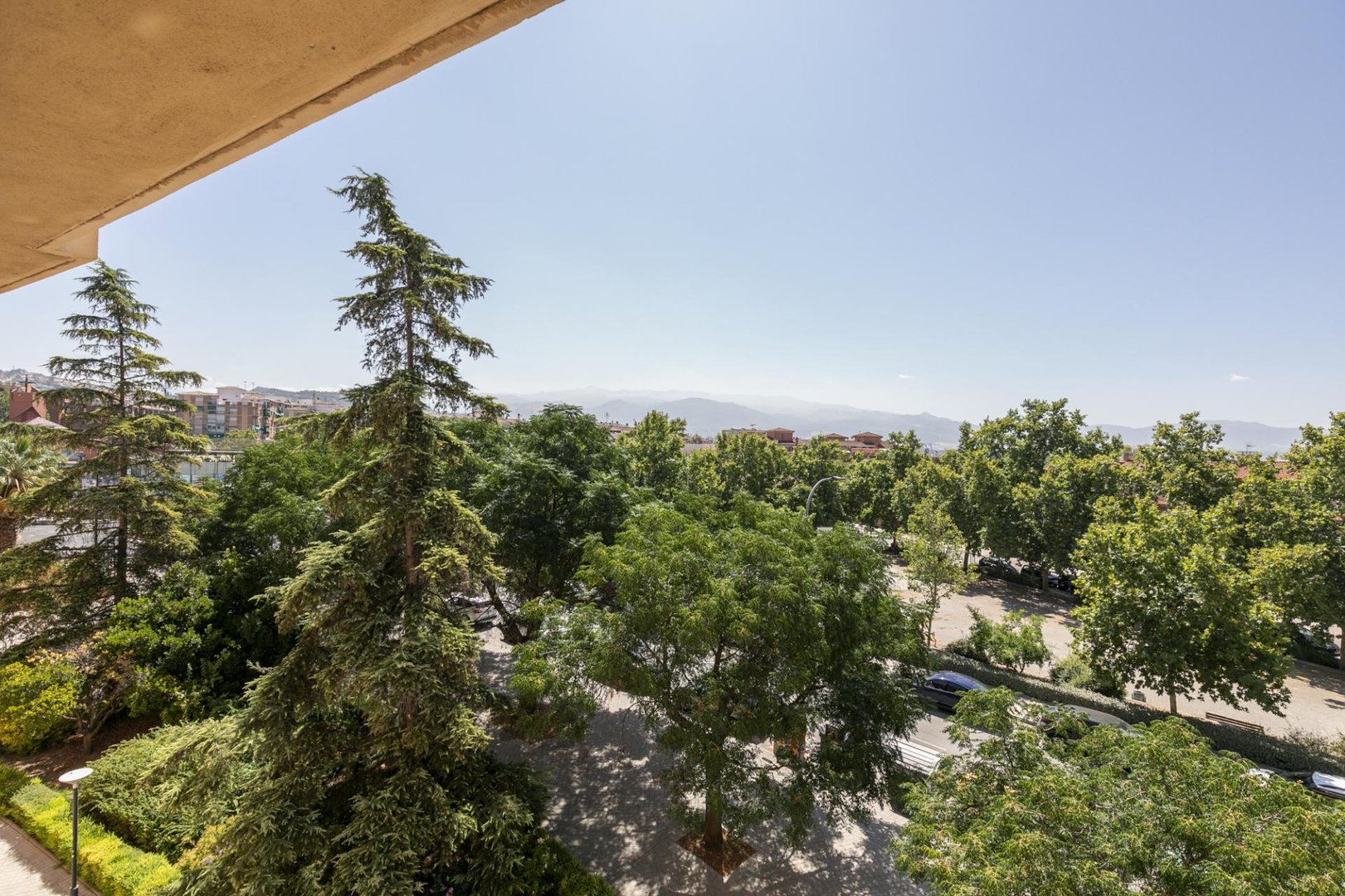 Piso de 136 m² en Granada