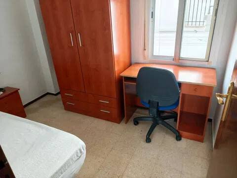 Piso de 80 m² en Sevilla