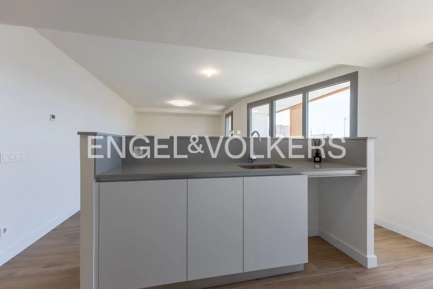 Appartamento 111 m² a Valencia