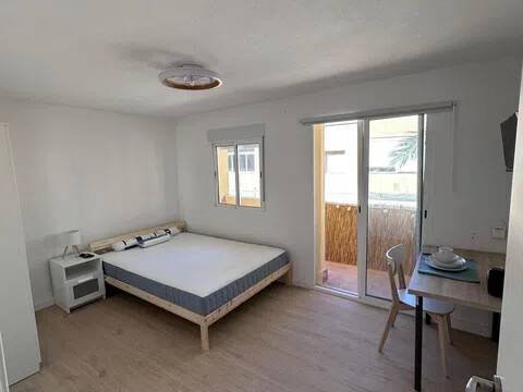 Habitación 100 m², Almería