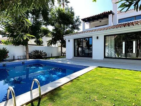 Haus 355 m² in Marbella