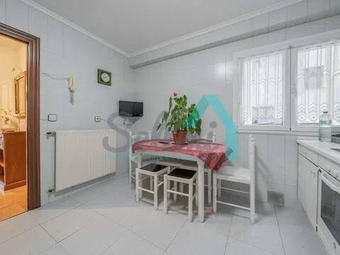 Piso de 90 m² en Oviedo