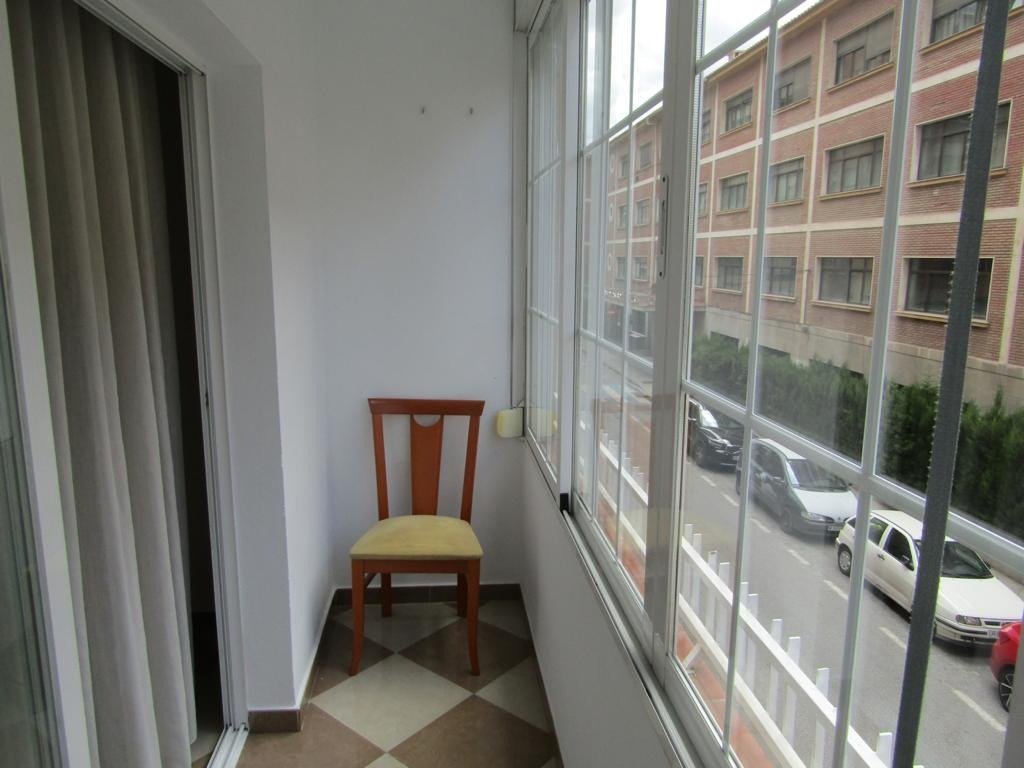 Piso de 90 m² en Granada