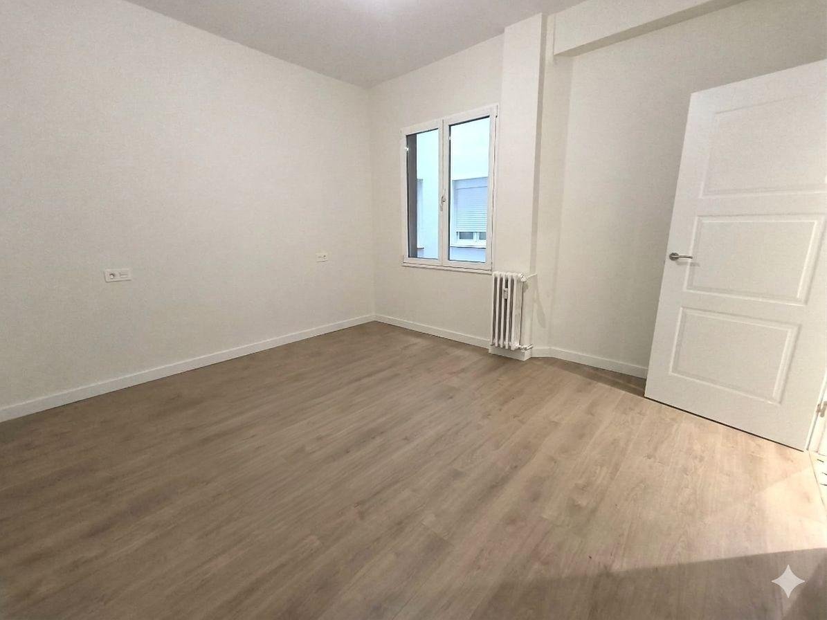 Piso de 121 m² en Oviedo
