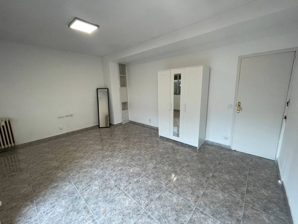 Habitación 140 m², Lérida