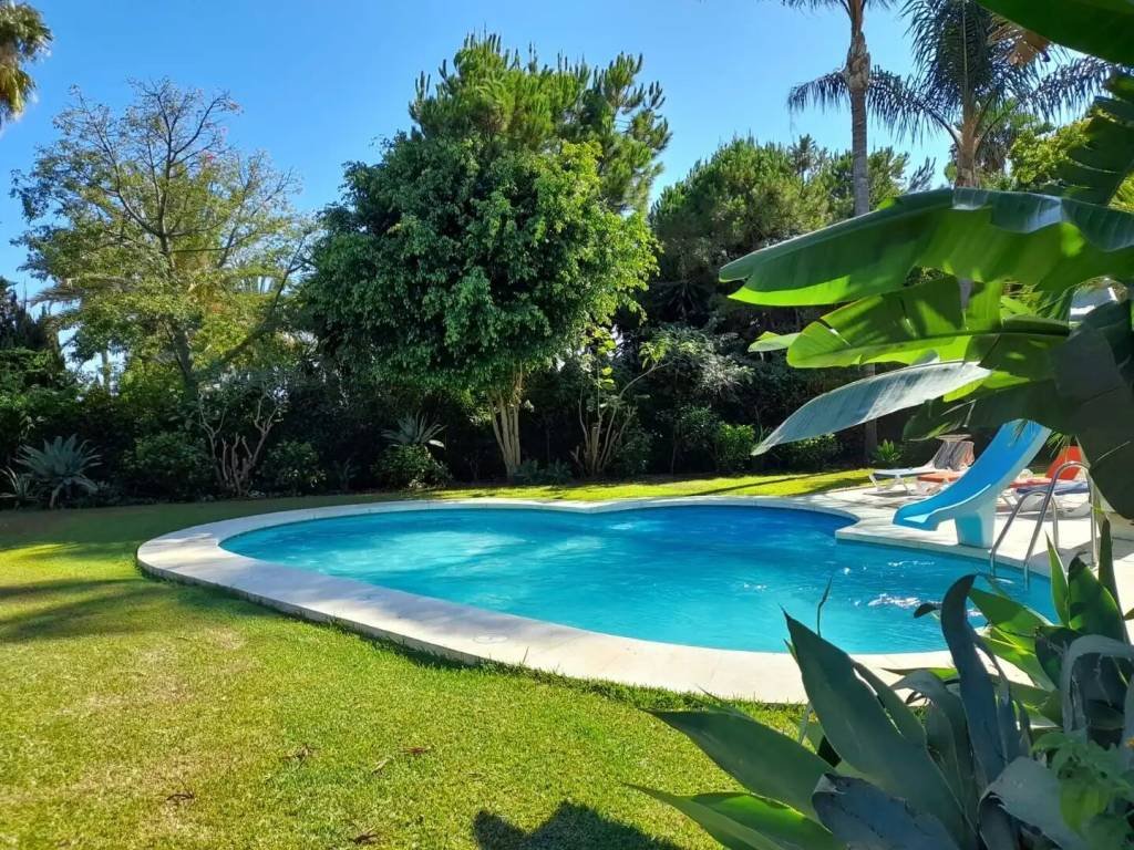 Casa de 752 m² en Estepona