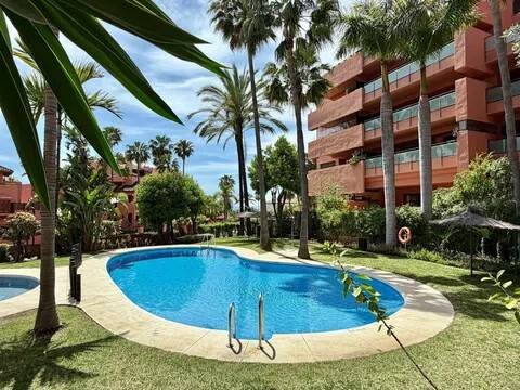 Flat 120 m² in Estepona