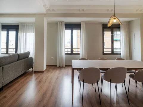 Apartamento 200 m² em València