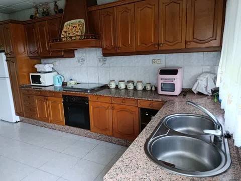 Casa de 80 m² en Oleiros