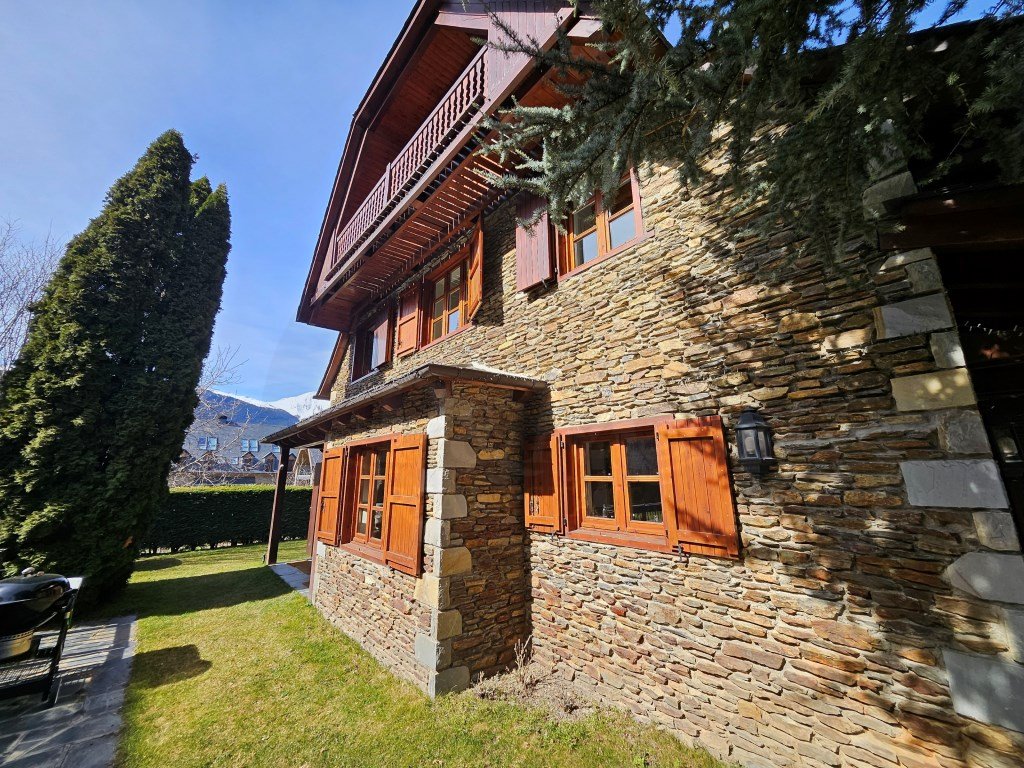 Piso de 290 m² en Viella Mitg Arán