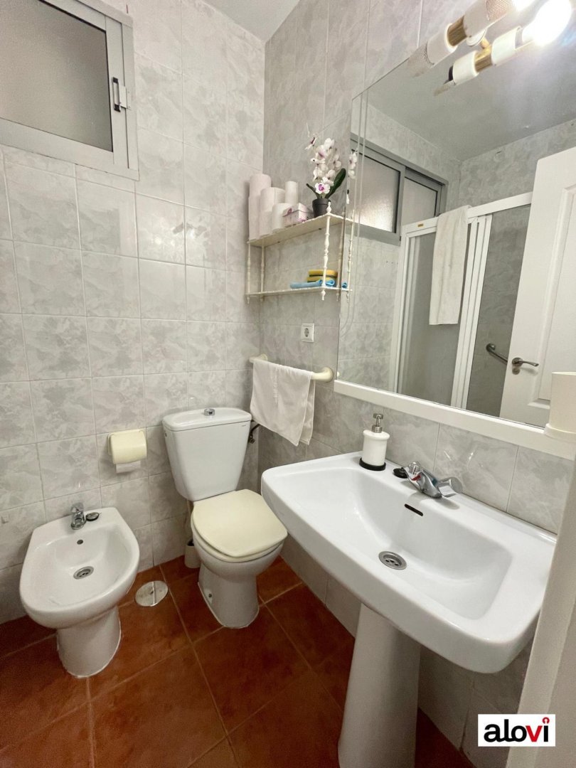 Habitación 74 m², Granada