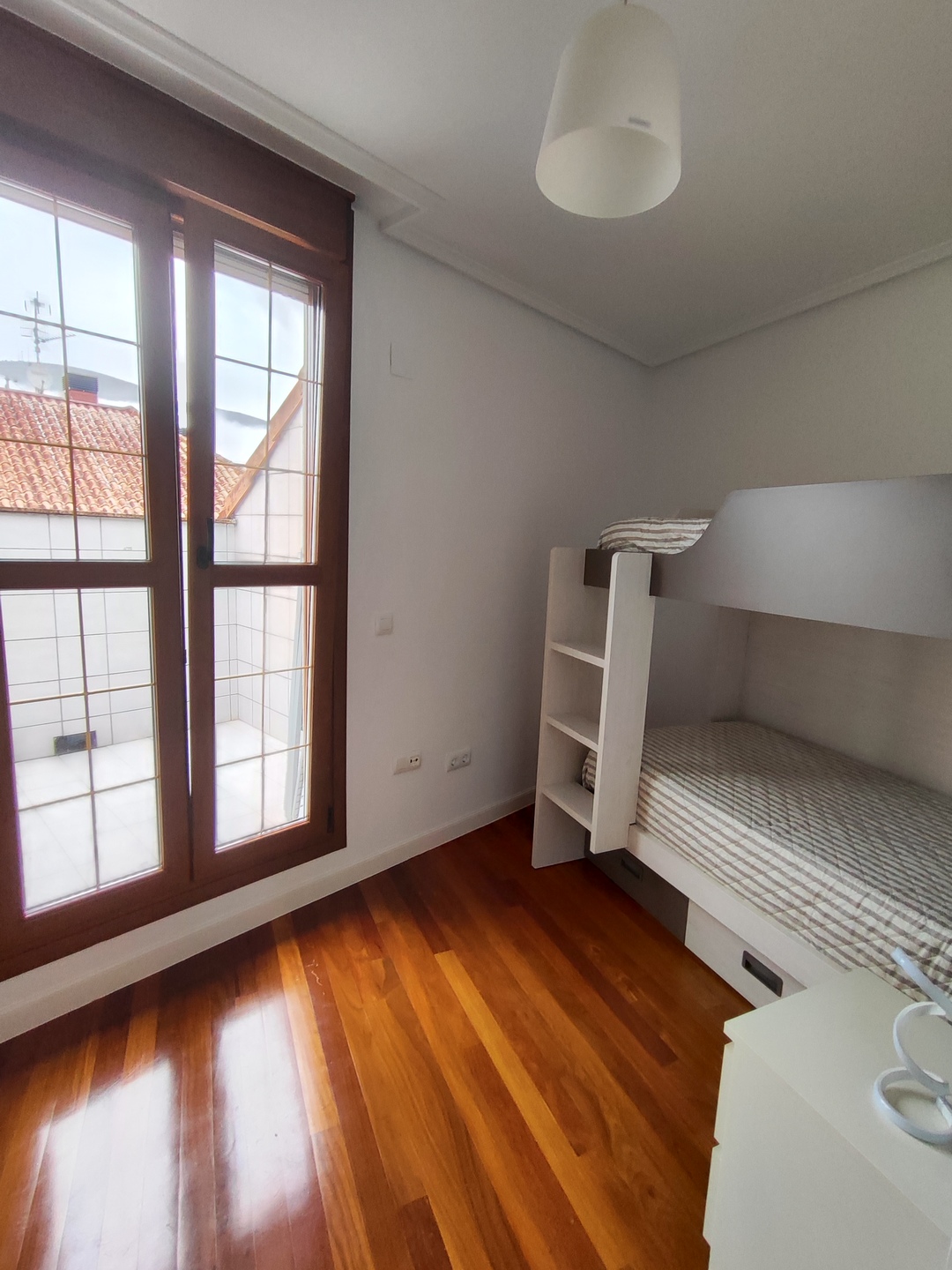 Piso de 65 m² en Ramales de la Victoria