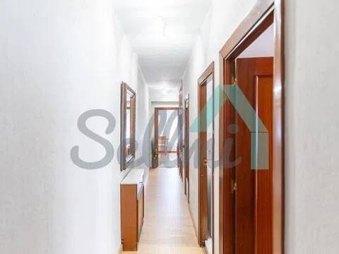 Pis de 86 m² a Oviedo