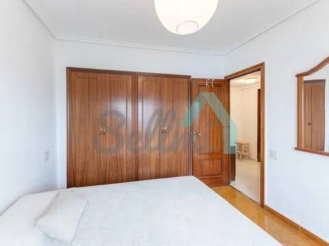 Piso de 80 m² en Oviedo