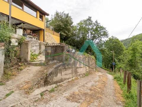 Casa de 100 m² en Mieres