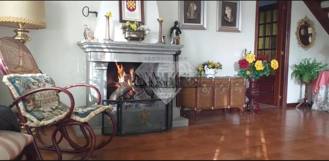 Casa de 300 m² a Vilagarcía de Arousa