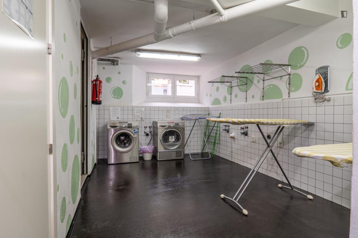 Room for rent, Granada