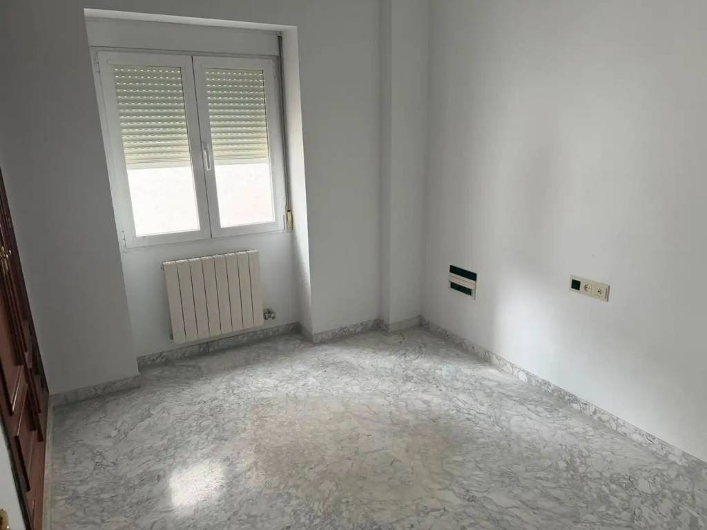 Piso de 130 m² en Granada