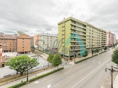 Piso de 78 m² en Oviedo