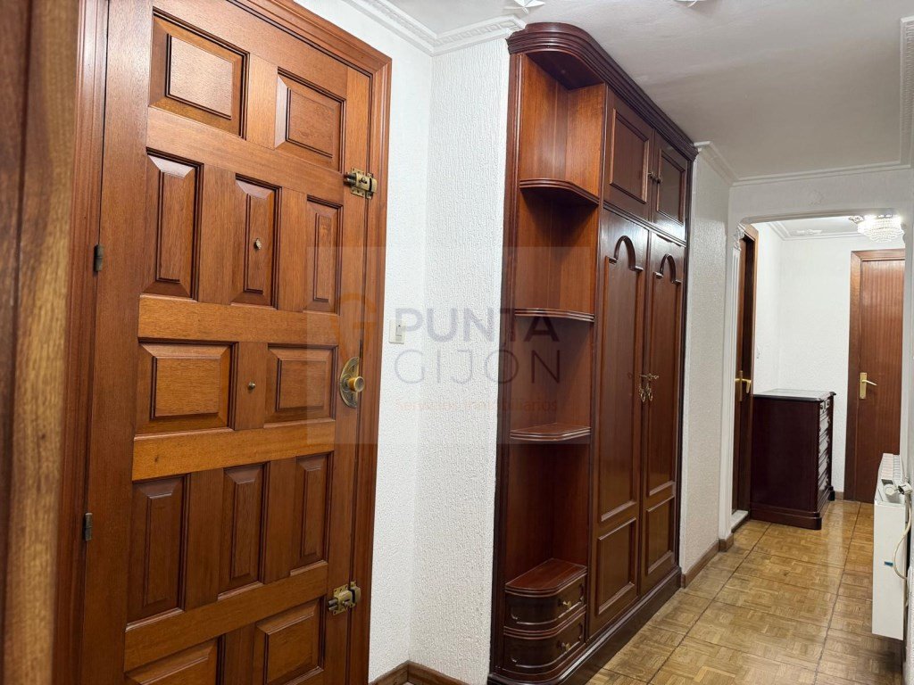 Piso de 120 m² en Gijón
