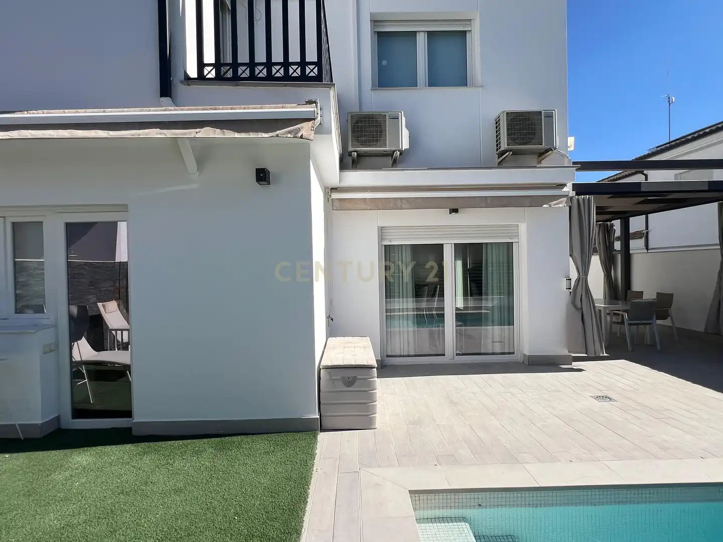 House 250 m² in Ogíjares