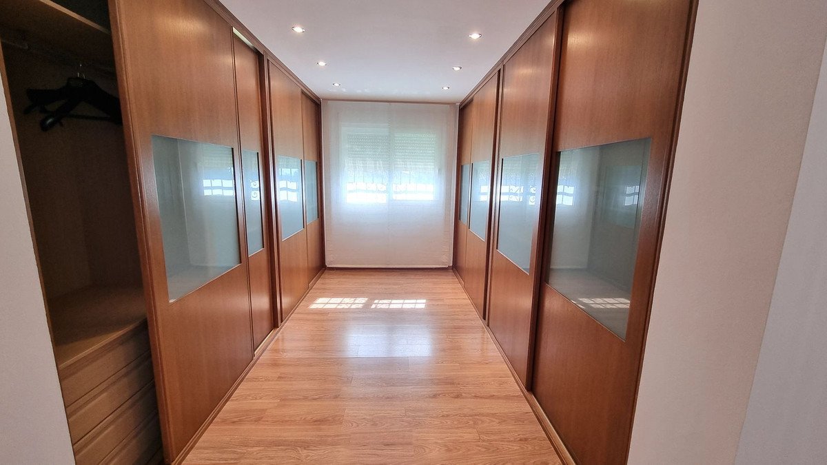 Casa de 593 m² en Luque