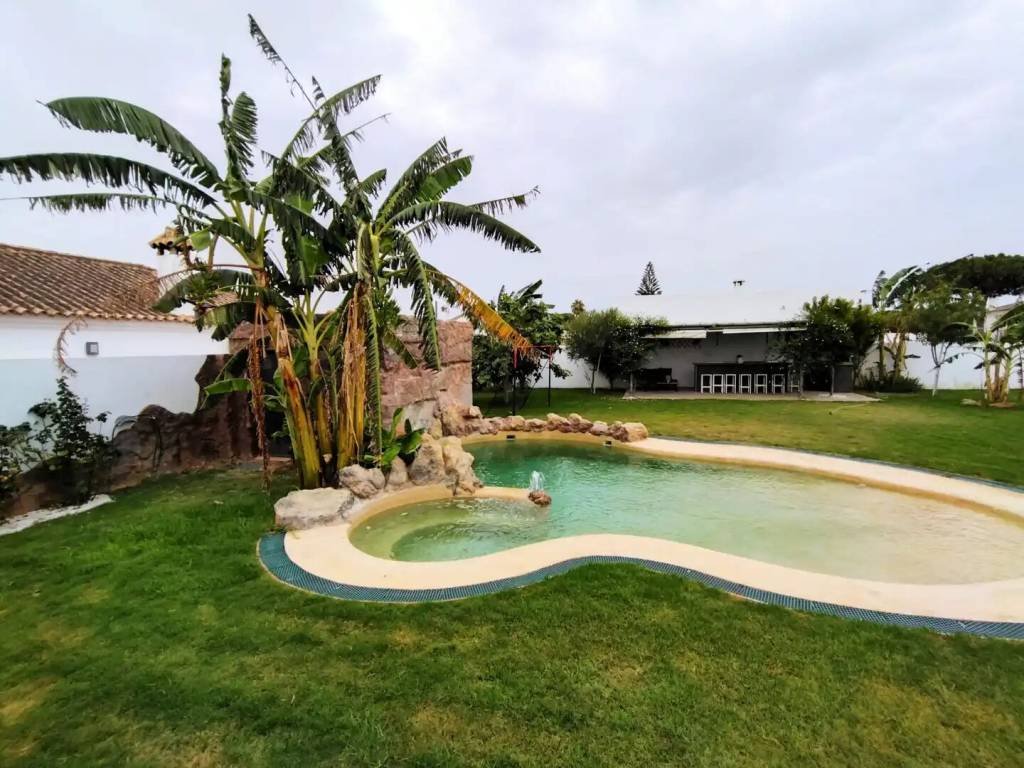 Будинок 160 м² у Chiclana de la Frontera