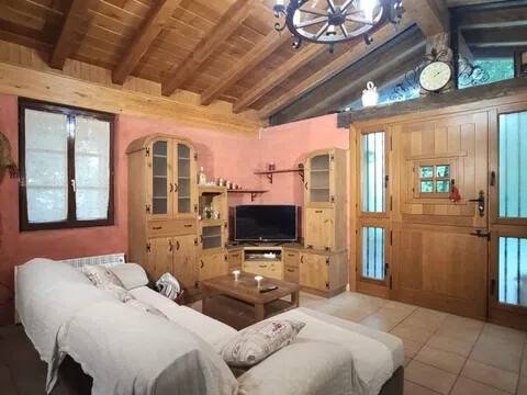 Casa de 110 m² en Asteasu