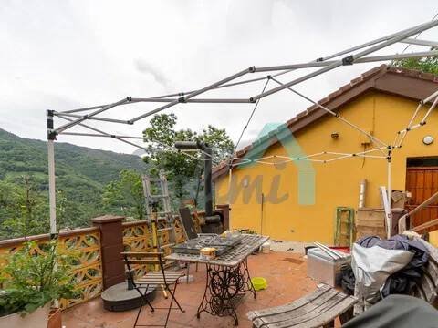 Casa de 100 m² en Mieres