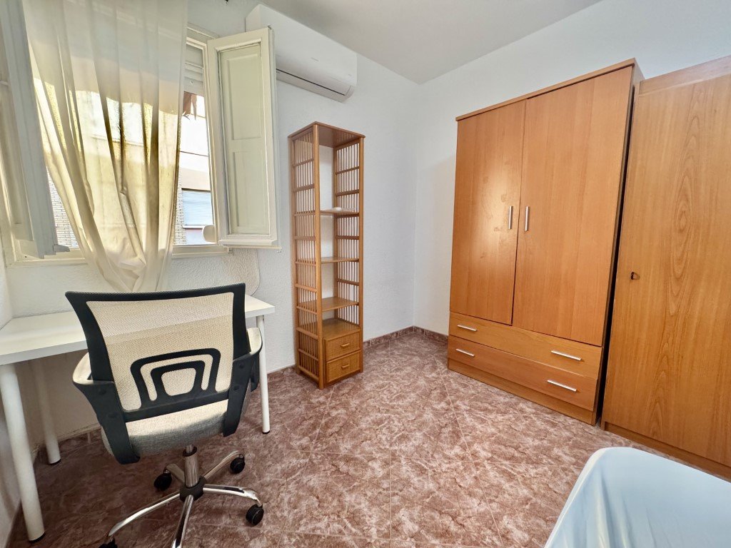 Habitación 18 m², Córdoba