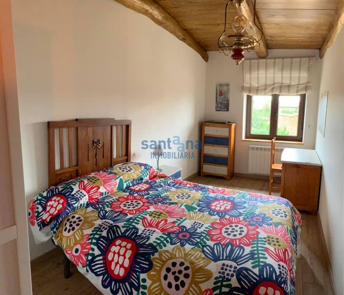 Casa de 140 m² en Villaturiel