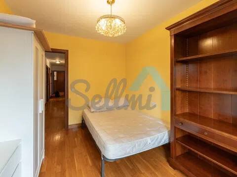 Piso de 126 m² en Oviedo