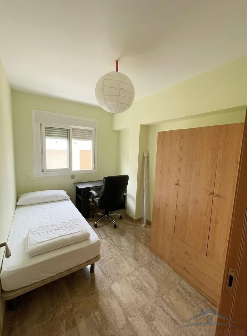 Piso de 95 m² en Almería