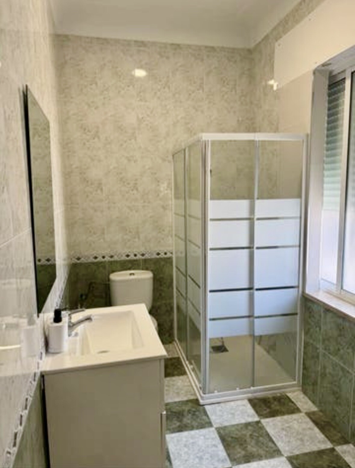 Pis de 70 m² a Còrdova