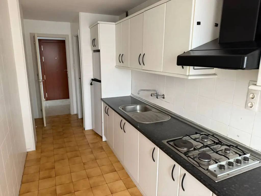 Piso de 90 m² en Granada