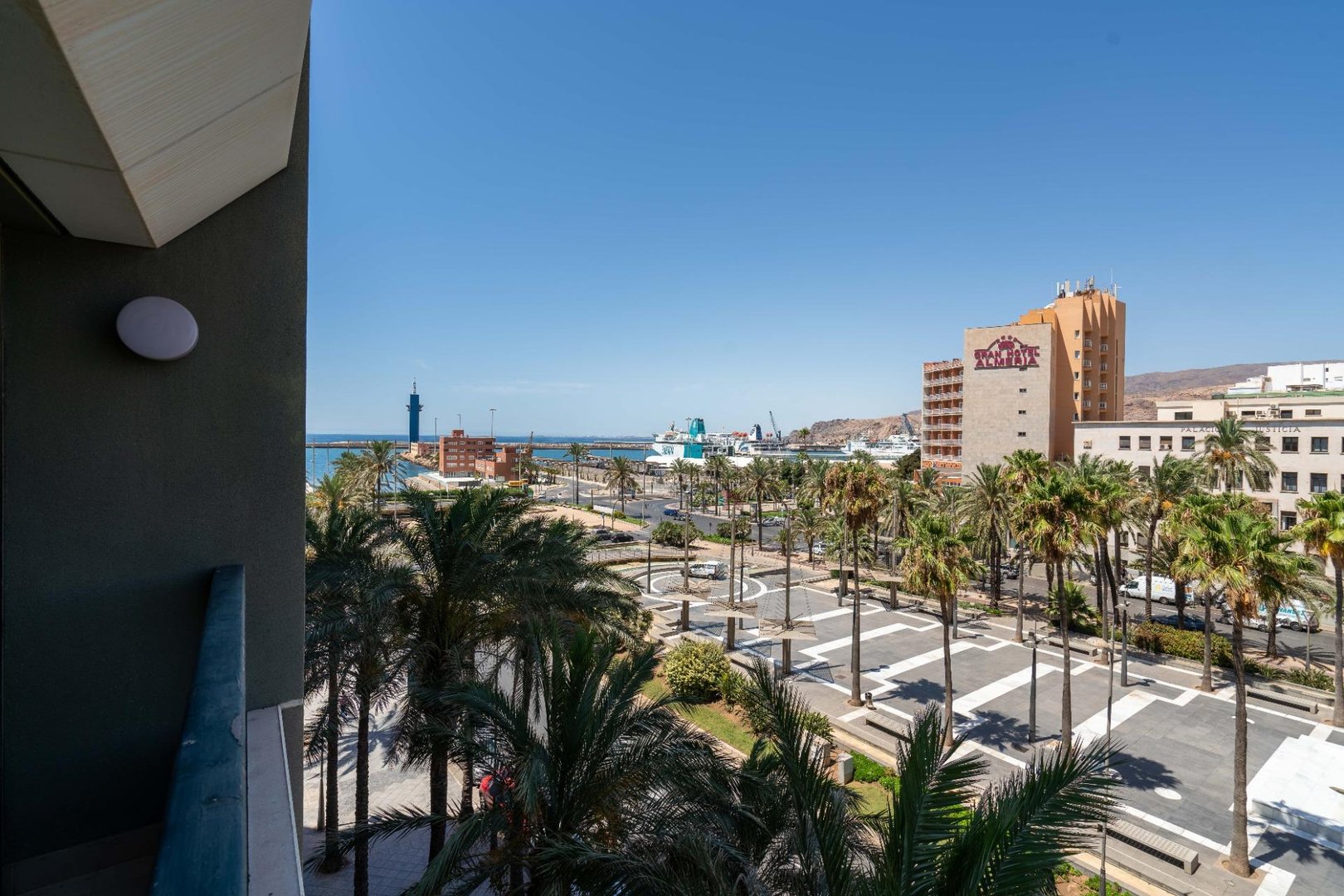 Piso de 218 m² en Almería