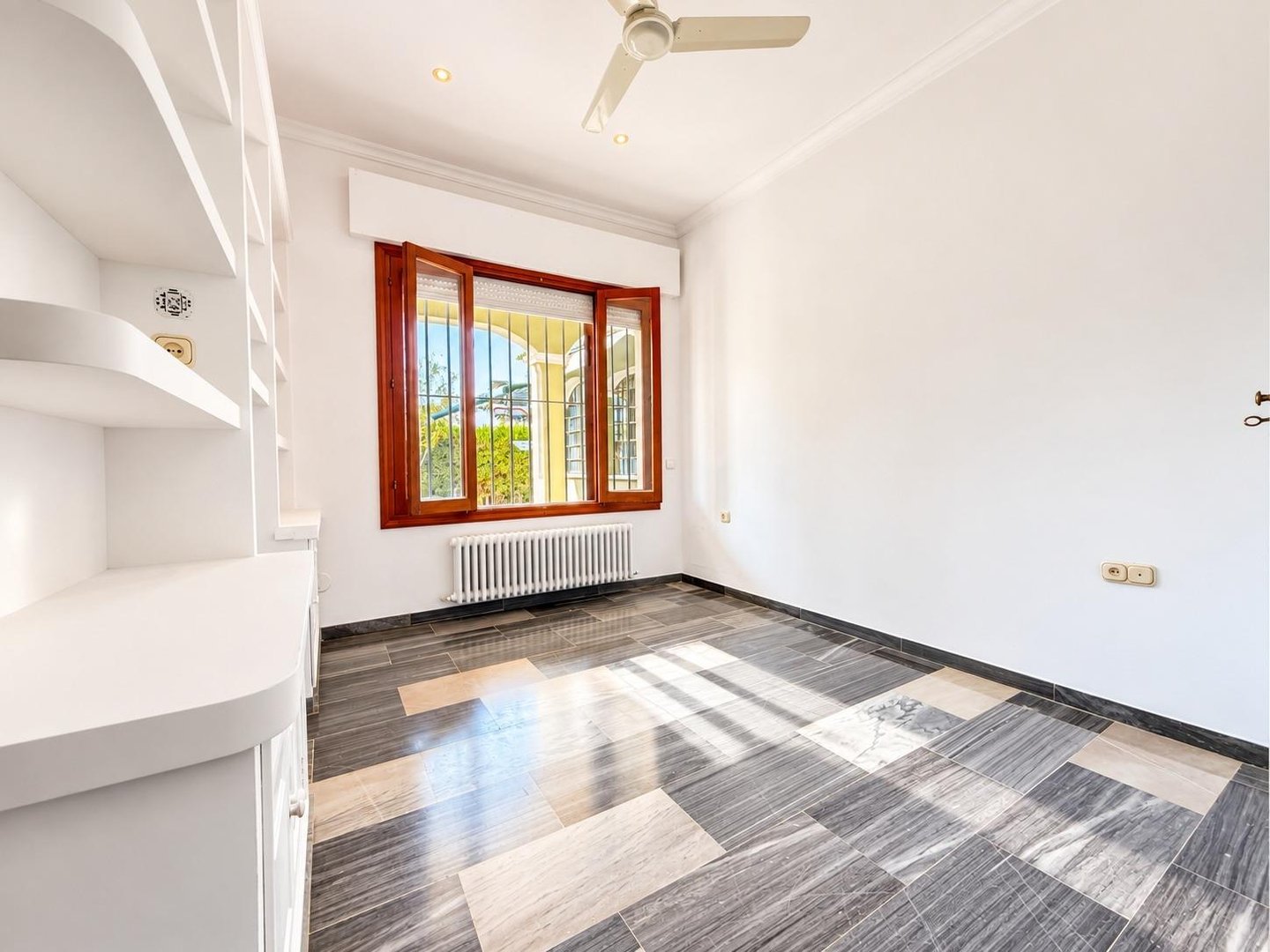 Casa de 1076 m² a Còrdova