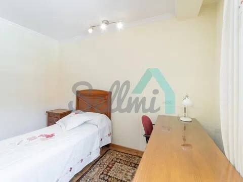 Piso de 104 m² en Oviedo