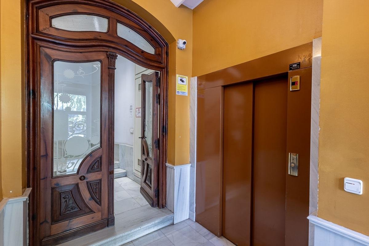 Piso de 140 m² en Granada