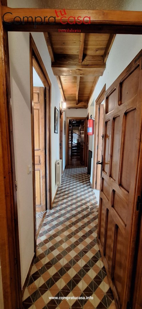 Casa de 561 m² a Espirdo
