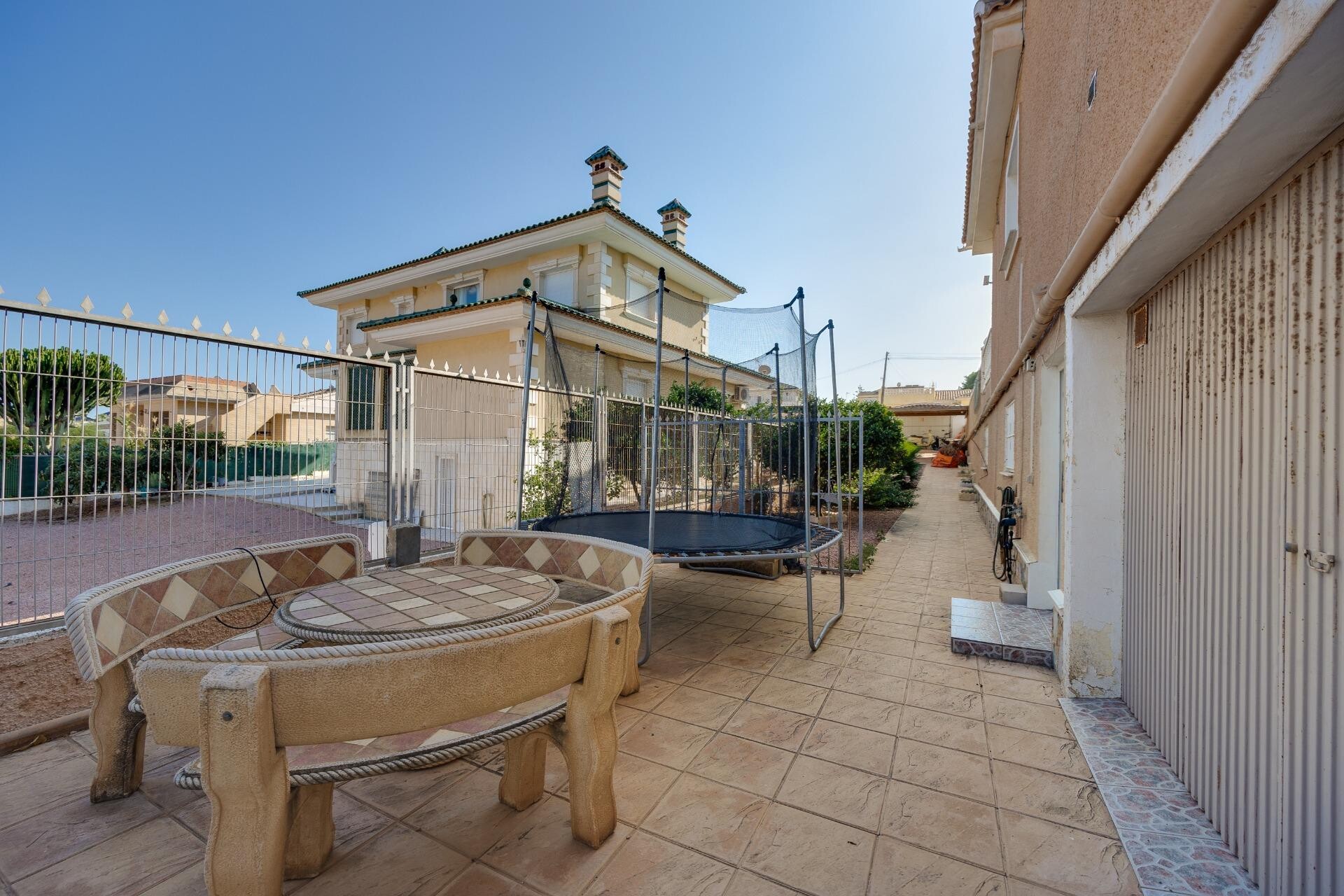 Casa de 355 m² a Torrevella