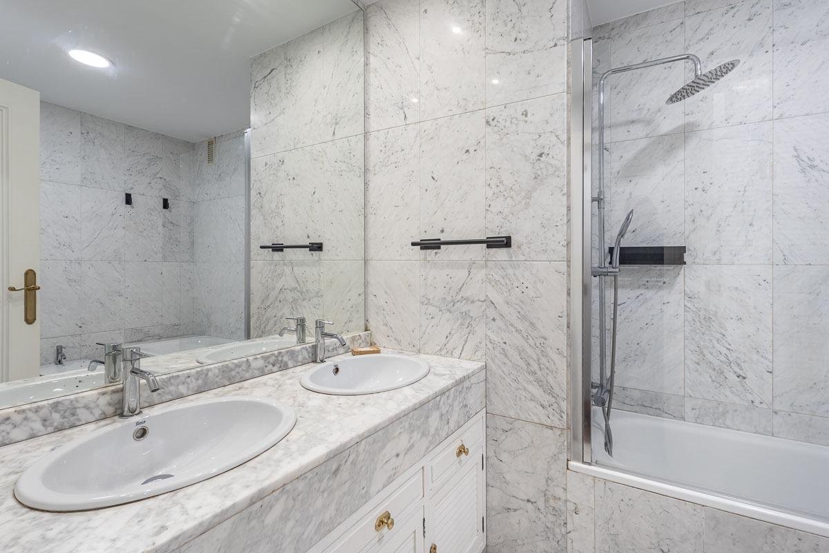 Piso de 150 m² en Granada