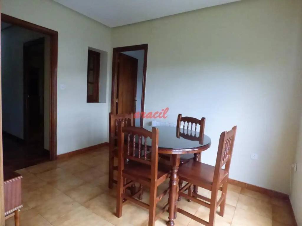 Piso de 93 m² en Ourense