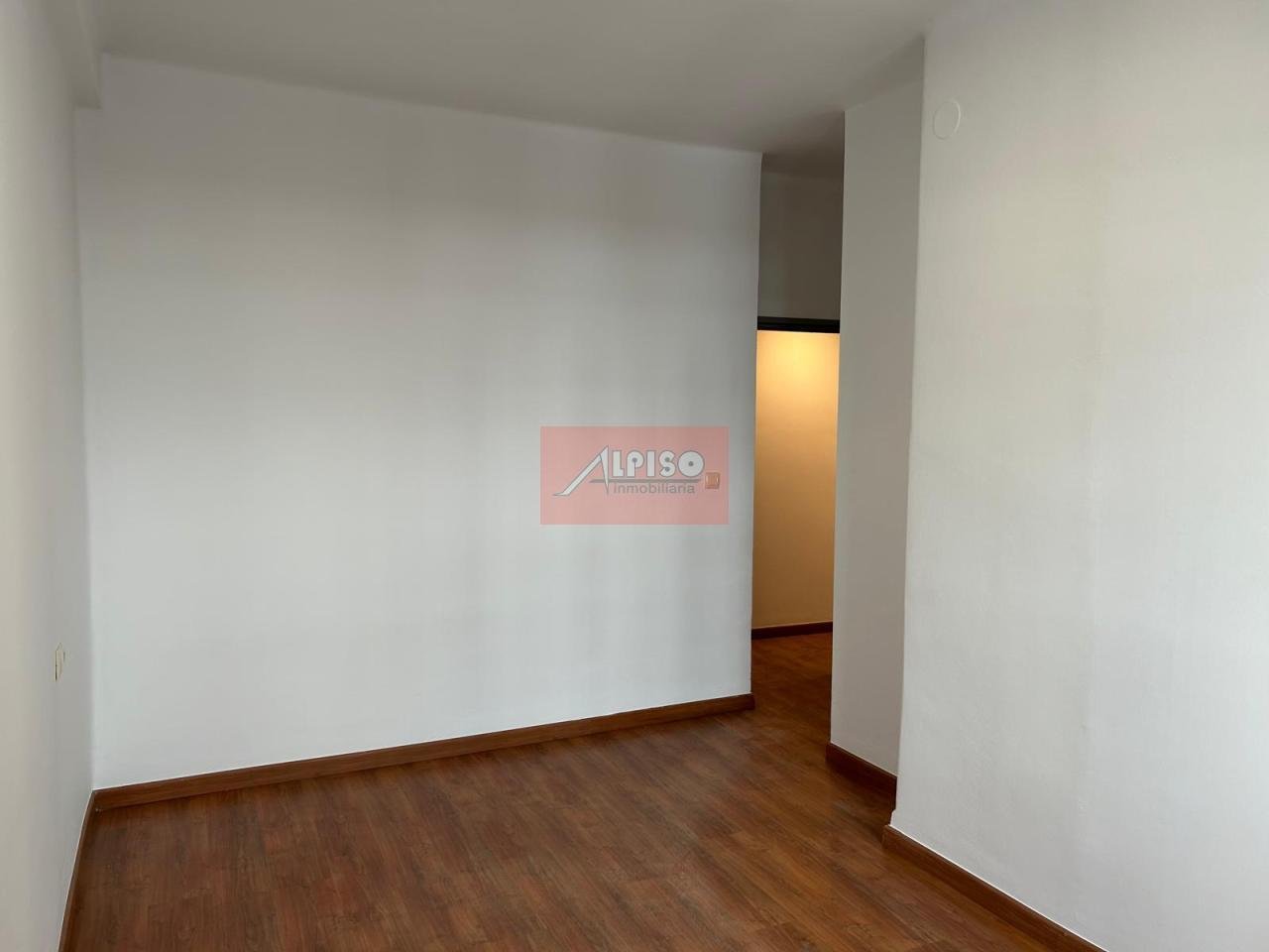 Piso de 93 m² en Ourense