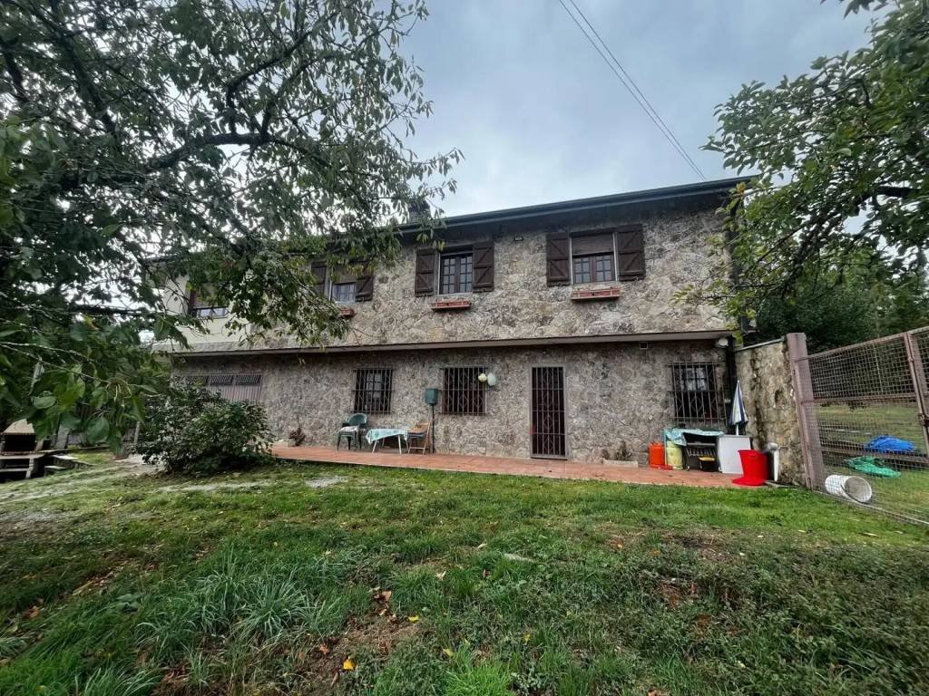 Casa de 180 m² a San Cibrao das Viñas
