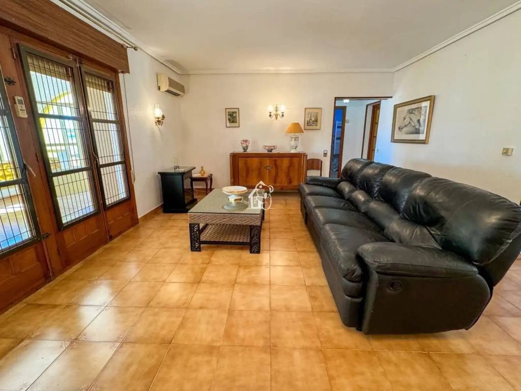 Casa de 1250 m² en Rojales