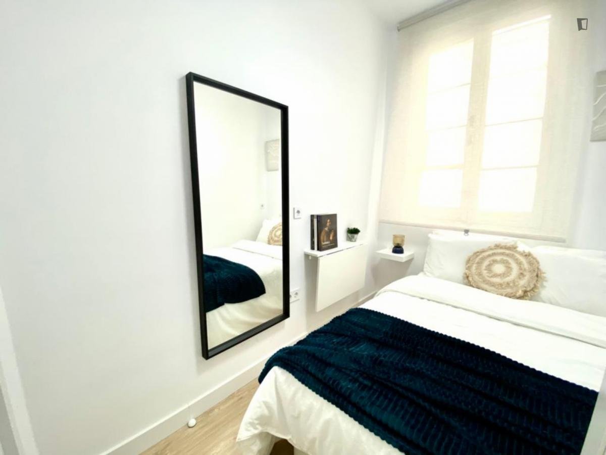 Room for rent, Madrid