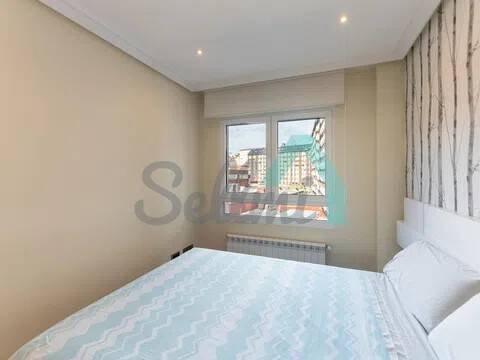 Piso de 112 m² en Oviedo